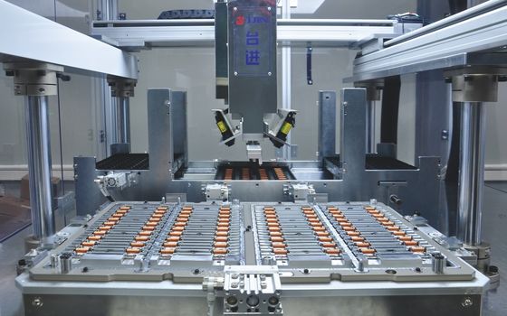 Ρυθμίσιμη ταχύτητα Wafer Sorters Αυτοματοποιημένη μηχανή συστοιχίας Σταθερή απόδοση